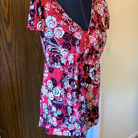 Maternity floral top SZ Medium - Picture 2 of 7